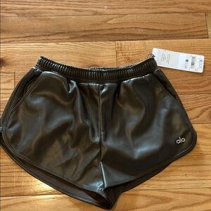 ALO Yoga Black Women's Shorts